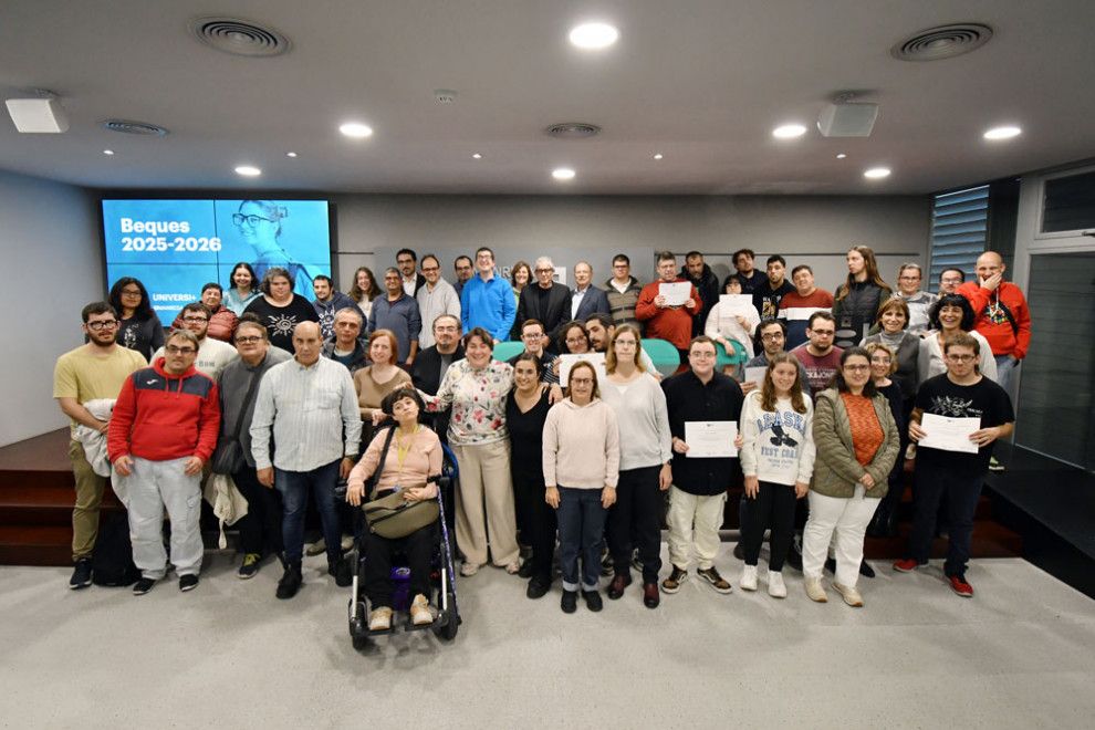 Universi+ llega a la novena edición y empieza el curso con 46 personas